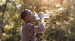 How Do Sports Nutrition and Hydration Affect Performance?